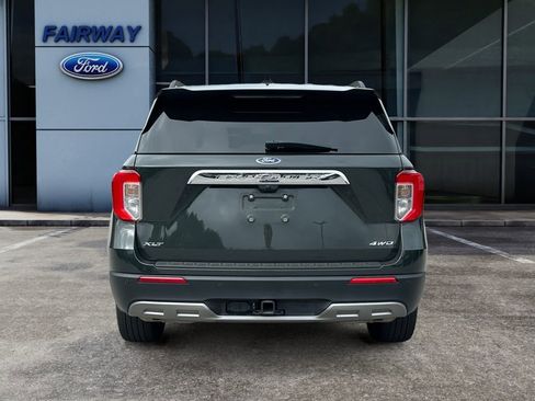 Used 2023 Ford Explorer XLT w/ Equipment Group 202A image 5