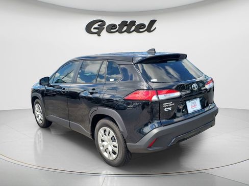 Used 2025 Toyota Corolla Cross L FWD image 7