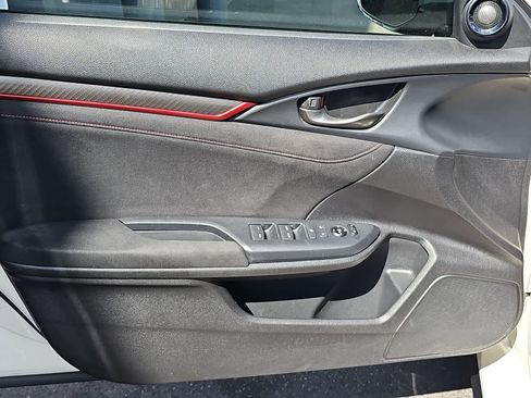 Used 2018 Honda Civic Type R image 28