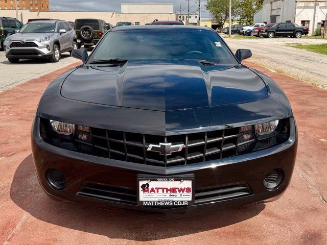 Used 2013 Chevrolet Camaro LS RWD image 2