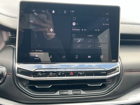 Used 2023 Jeep Compass Trailhawk image 20