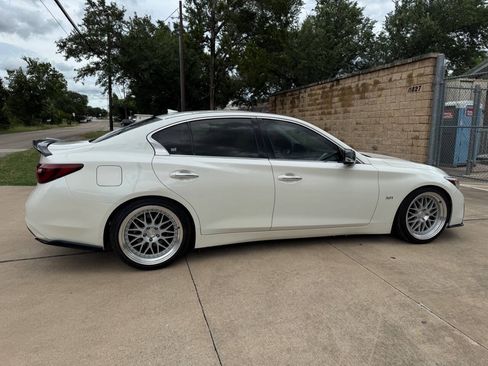 Used 2019 INFINITI Q50 Luxe w/ Essential Package (3.0T Luxe) RWD image 13