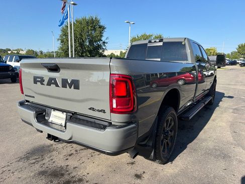 Used 2026 RAM 2500 Big Horn AWD/4WD image 9