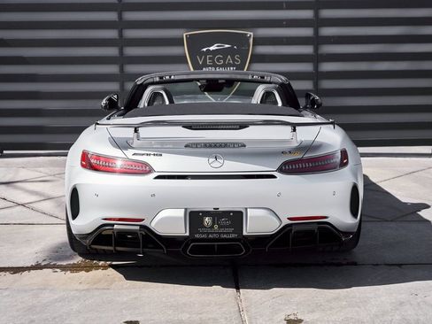 Used 2020 Mercedes-Benz AMG GT R image 31