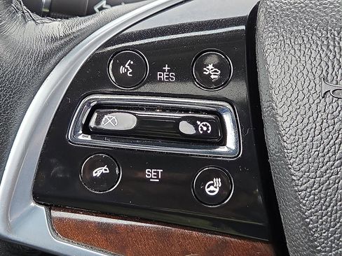 Used 2015 Cadillac SRX Premium image 19