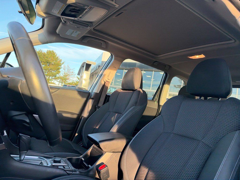 Used 2021 Subaru Forester Premium AWD/4WD image 17