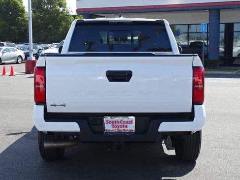 Certified 2024 Toyota Tacoma SR5 w/ SR5 Upgrade Package AWD/4WD image 14