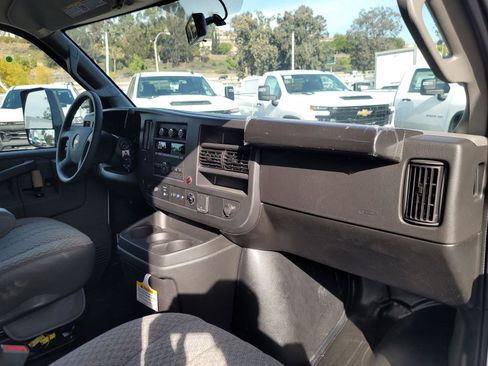 New 2024 Chevrolet Express 3500 w/ Power Convenience Package image 23