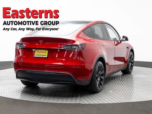Used 2021 Tesla Model Y Long Range AWD/4WD image 5