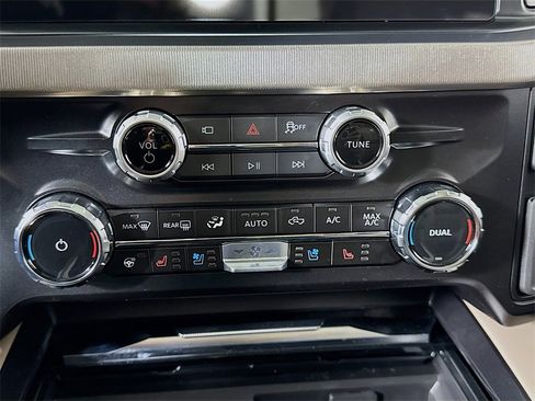 Used 2026 Ford F450 Platinum w/ Platinum Plus Package image 29