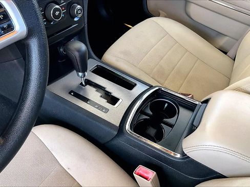 Used 2011 Dodge Charger SE RWD image 14