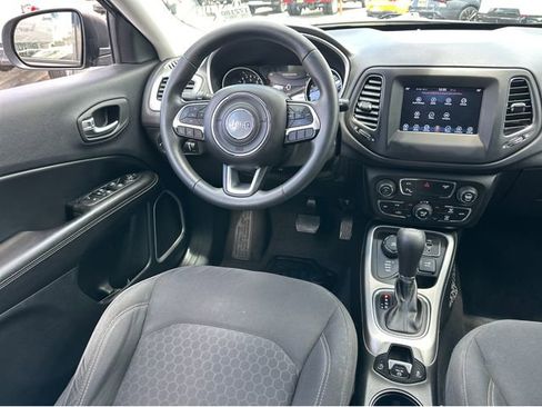 Used 2018 Jeep Compass Sport w/ Tech Group AWD/4WD image 13