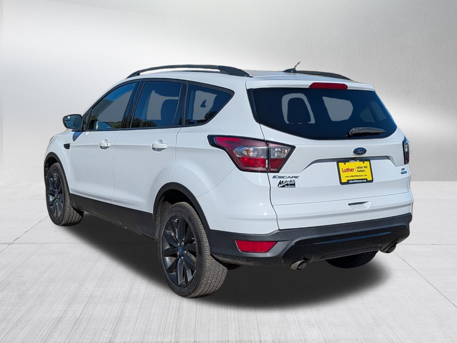 Used 2018 Ford Escape SE w/ SE Sport Appearance Package AWD/4WD image 5