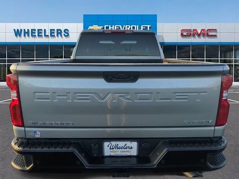 Used 2025 Chevrolet Silverado 2500 Custom w/ Custom Value Package image 23