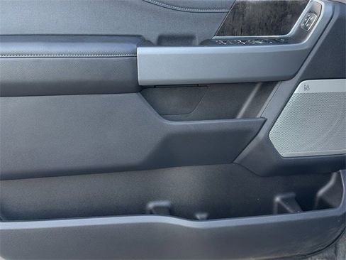 Used 2024 Ford F250 Lariat w/ Lariat Ultimate Package image 28