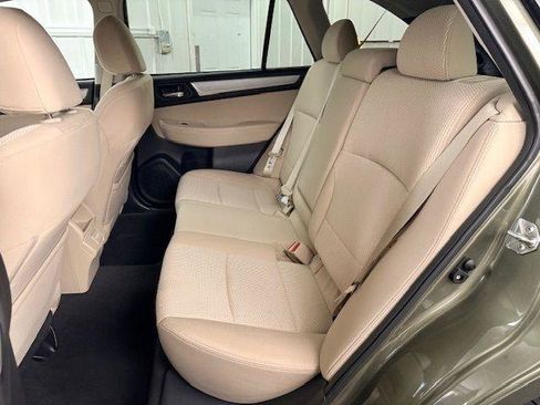 Used 2018 Subaru Outback 2.5i Premium AWD/4WD image 9