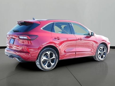 Certified 2023 Ford Escape ST-Line Select w/ Tech Pack #2 image 3