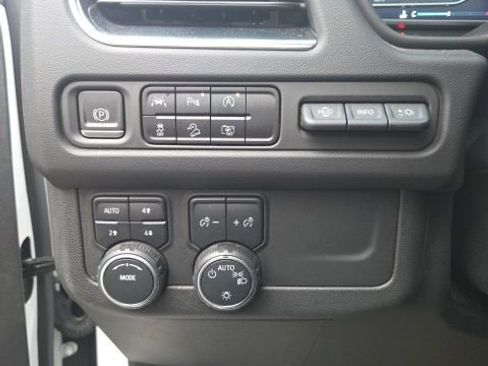 Used 2023 Chevrolet Tahoe Premier image 29