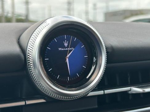 Used 2023 Maserati Grecale GT AWD/4WD image 31