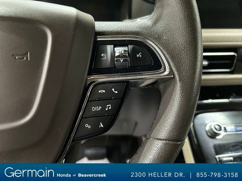 Used 2022 Lincoln Nautilus FWD image 25