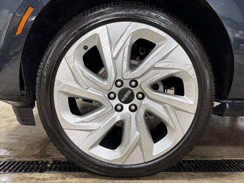 Certified 2025 Lincoln Navigator L Reserve image 19