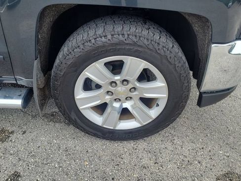 Used 2019 Chevrolet Silverado 1500 LT RWD image 7