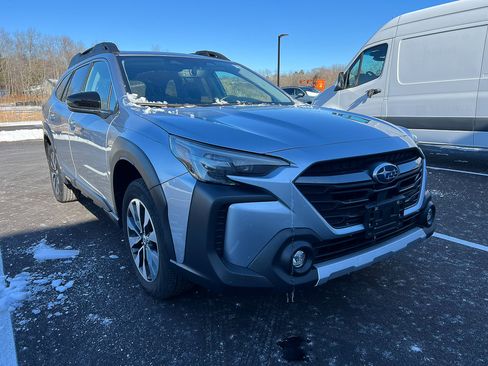 Used 2024 Subaru Outback Limited image 8