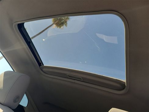 Used 2018 Chevrolet Camaro LT w/ RS Package image 26