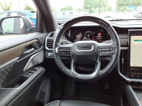 Used 2024 GMC Acadia Denali w/ Super Cruise Package FWD image 18