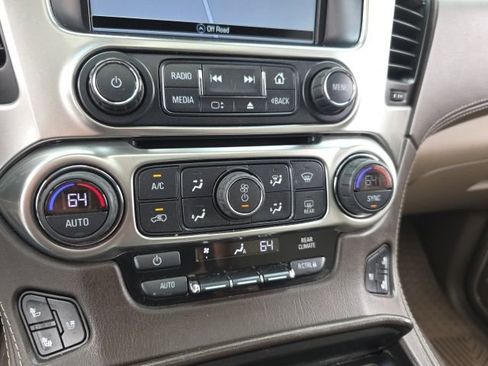 Used 2017 Chevrolet Suburban Premier AWD/4WD image 36