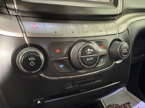 Used 2017 Dodge Journey Crossroad AWD/4WD image 20