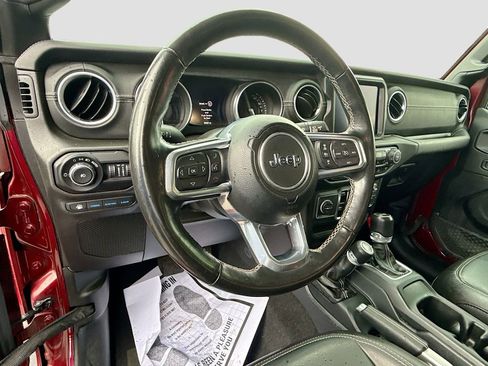 Used 2021 Jeep Wrangler Unlimited Sahara w/ Cold Weather Group AWD/4WD image 12