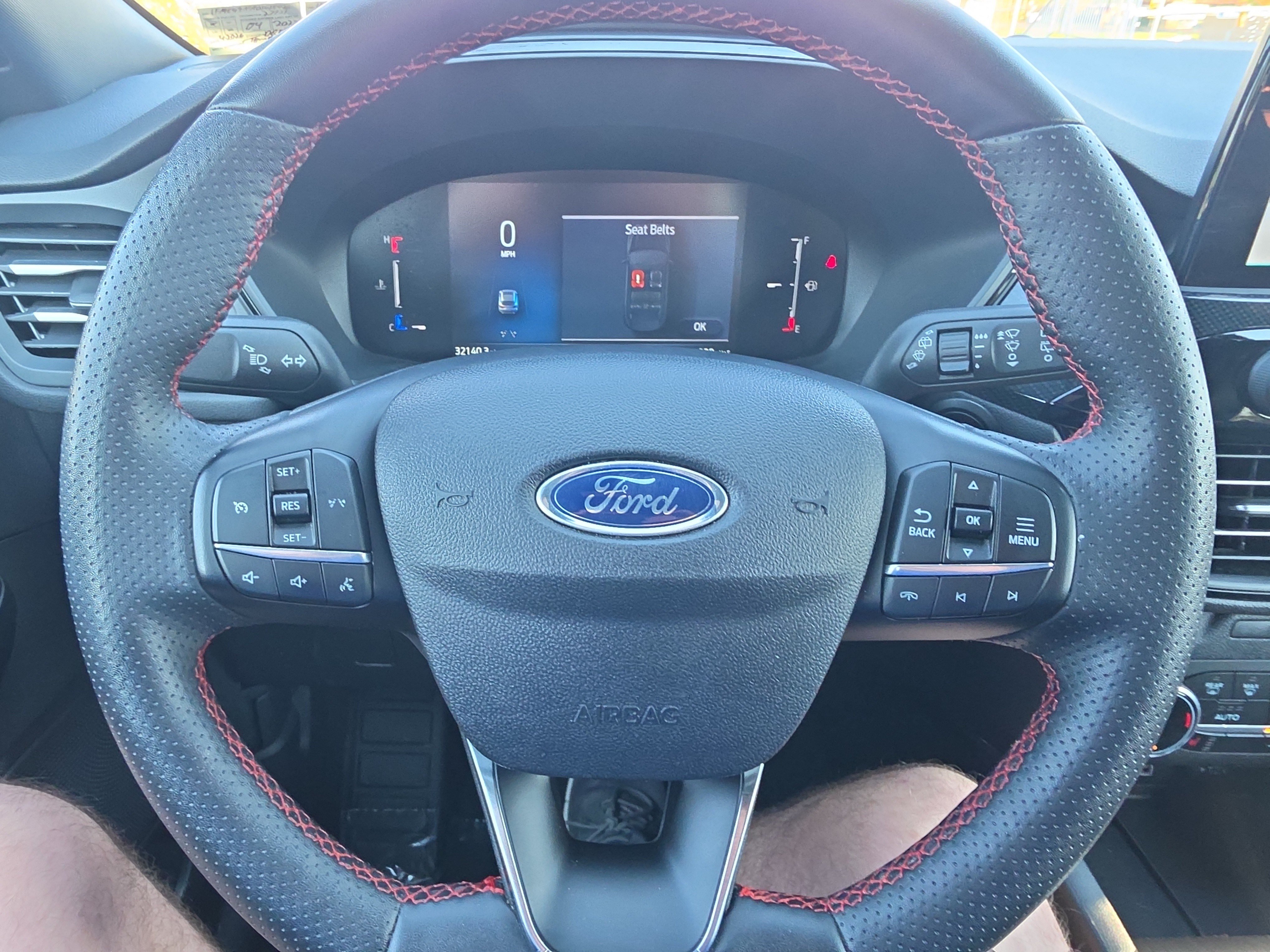 Used 2025 Ford Escape ST-Line Select AWD/4WD image 17