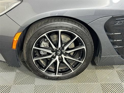 Certified 2023 Toyota GR86 image 10