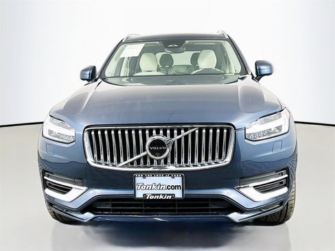 Used 2024 Volvo XC90 T8 Plus w/ Protection Package Premier image 2