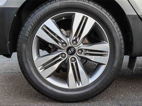 Used 2015 Hyundai Tucson Limited image 8