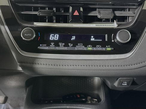 Used 2023 Toyota Corolla SE image 23