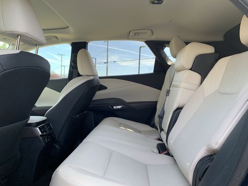 Used 2023 Lexus RX 350 Premium w/ Cold Area Package FWD image 32