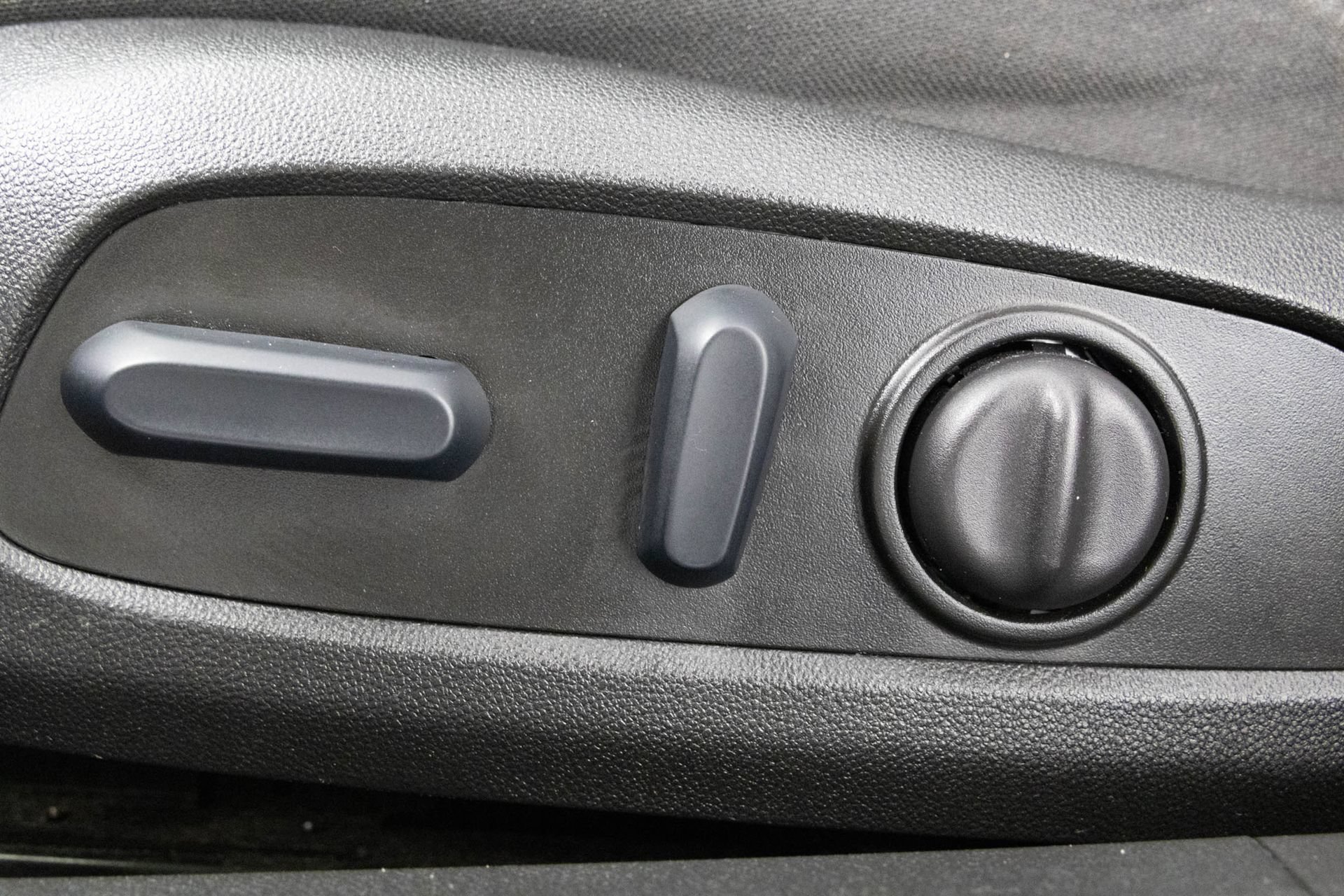 Used 2025 Chevrolet Malibu RS FWD image 8