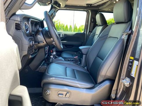 New 2026 Jeep Wrangler Unlimited Sahara AWD/4WD image 26