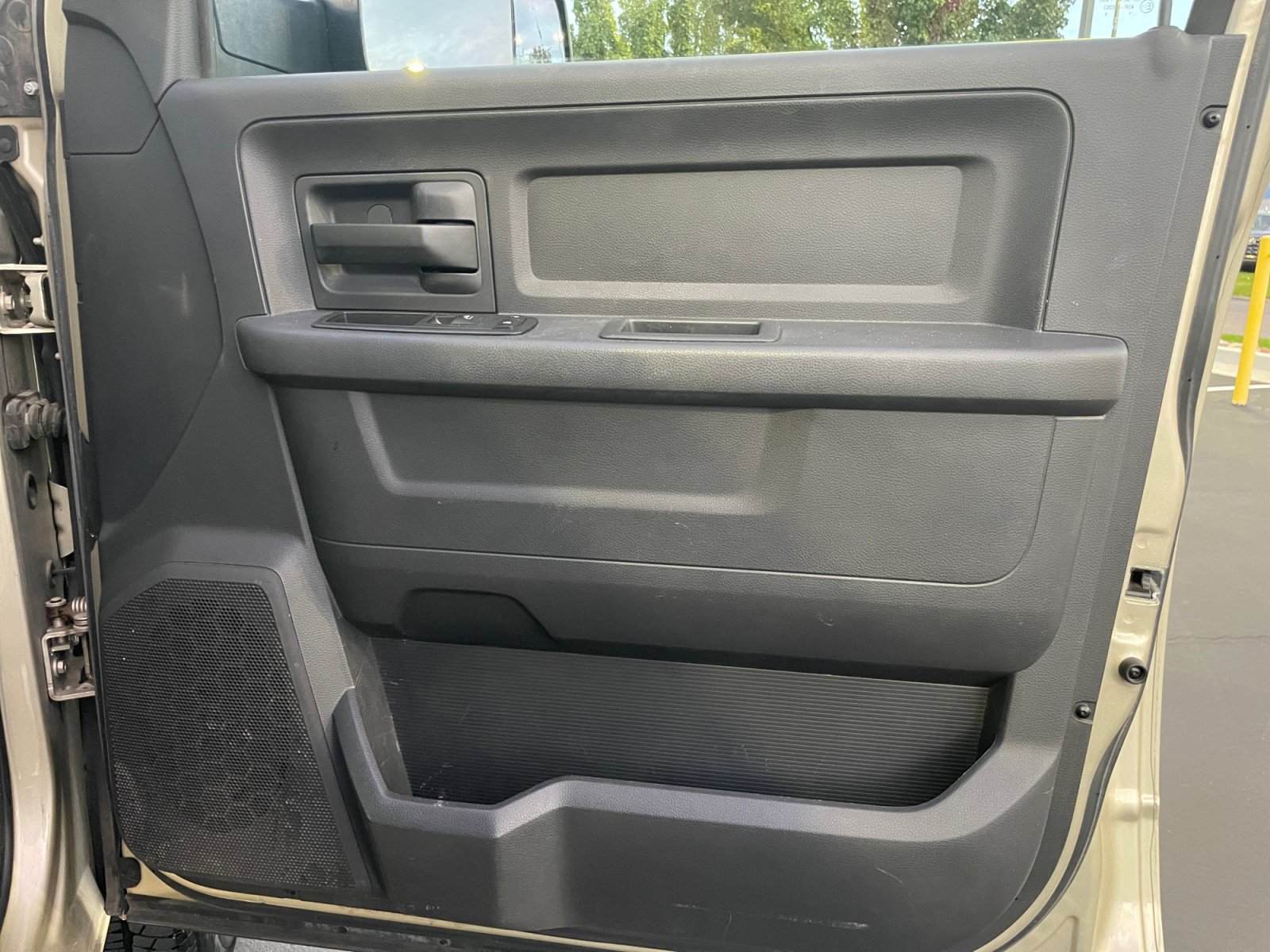 Used 2011 RAM 2500 ST w/ ST Popular Equipment Group AWD/4WD image 26