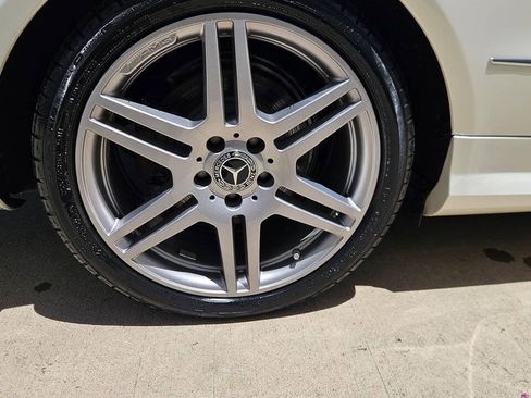 Used 2010 Mercedes-Benz E 550 Coupe image 46