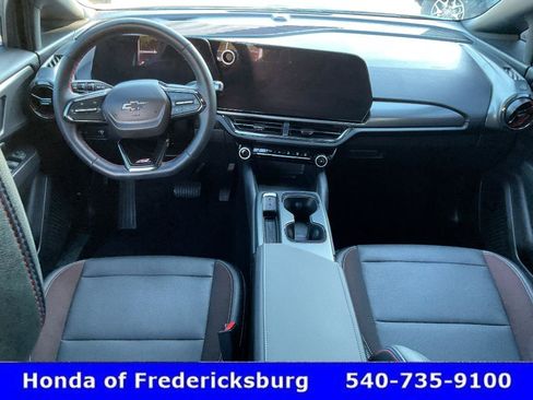 Used 2024 Chevrolet Equinox EV RS FWD image 43