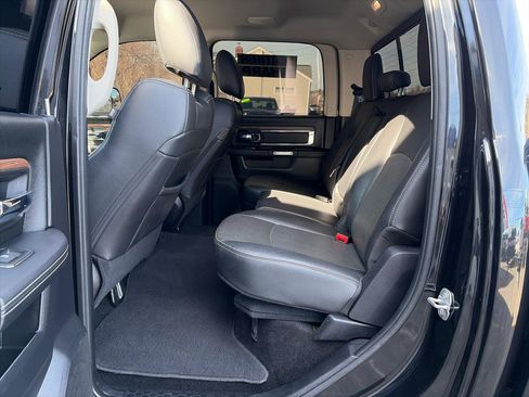 Used 2016 RAM 2500 Laramie image 9