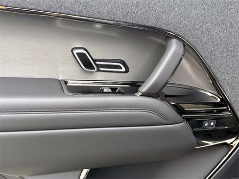 New 2025 Land Rover Range Rover Sport Dynamic SE image 11