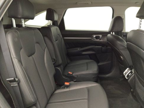Used 2022 Kia Sorento SX FWD image 19