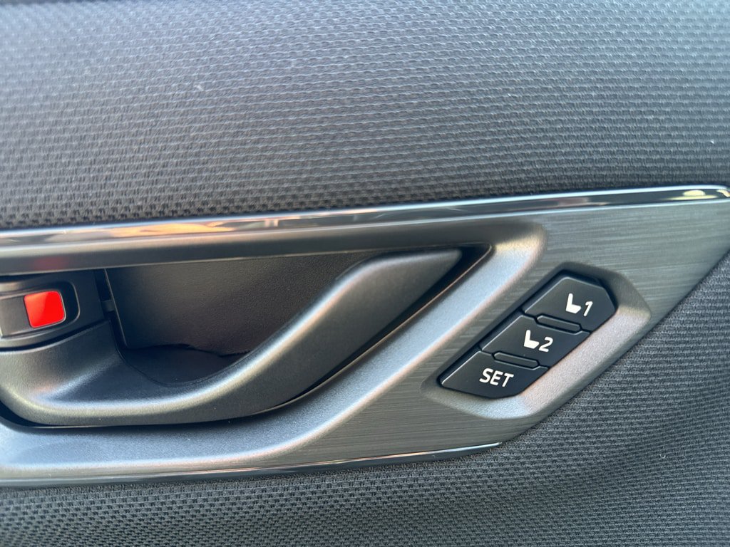 New 2026 Subaru Outback Limited AWD/4WD image 13