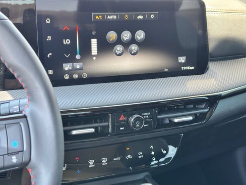 New 2026 Nissan Kicks SR FWD image 26