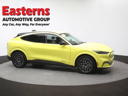 Used 2025 Ford Mustang Mach-E Premium AWD/4WD image 48