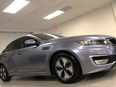 Used 2012 Kia Optima Hybrid FWD image 9